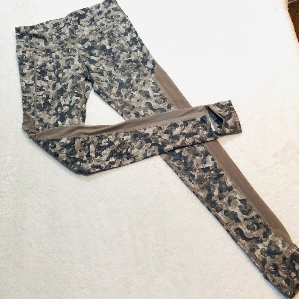 MONA B CAMO STIRRUP LEGGINGS - Picture 2 of 10